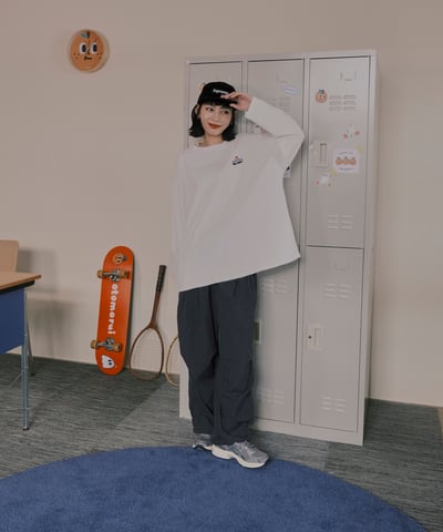 哪裡跌倒哪裡躺 長袖tee 白11