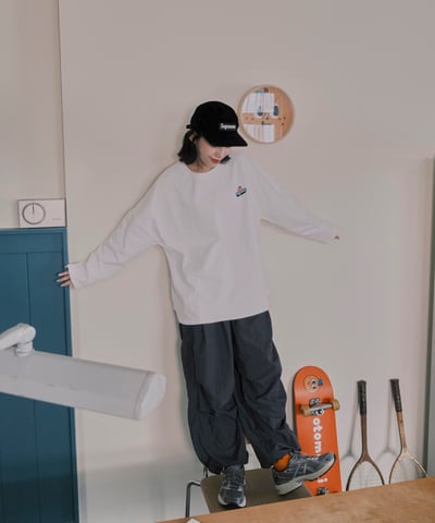 哪裡跌倒哪裡躺 長袖tee 白5