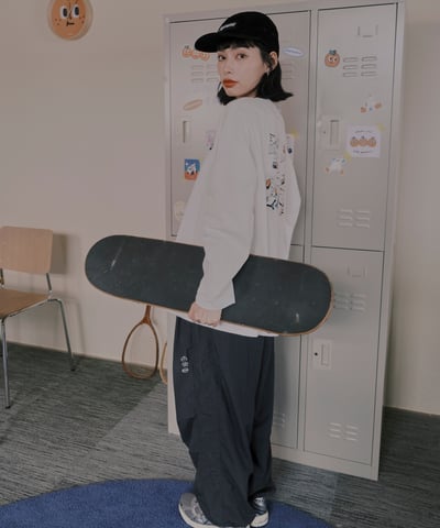 哪裡跌倒哪裡躺 長袖tee 白6