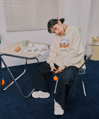 桔利好朋友 連帽tee / 米白9