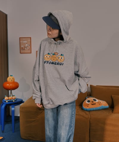 綻放的桔利 刷毛帽tee15