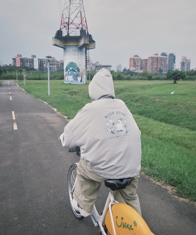 Keep going 防曬防潑水輕量外套 淺灰12