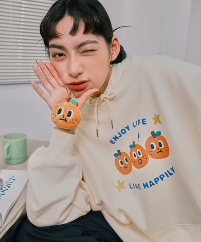 桔利好朋友 連帽tee / 米白10