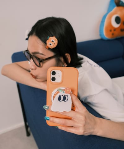 磁吸式手機支架10