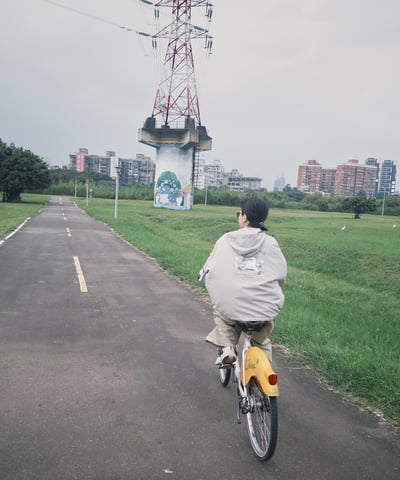 Keep going 防曬防潑水輕量外套 淺灰11