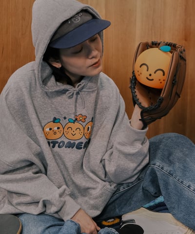 綻放的桔利 刷毛帽tee7