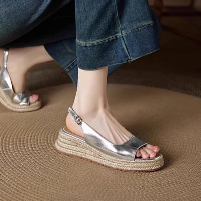 夏季新款厚底一字扣草編露趾涼鞋6