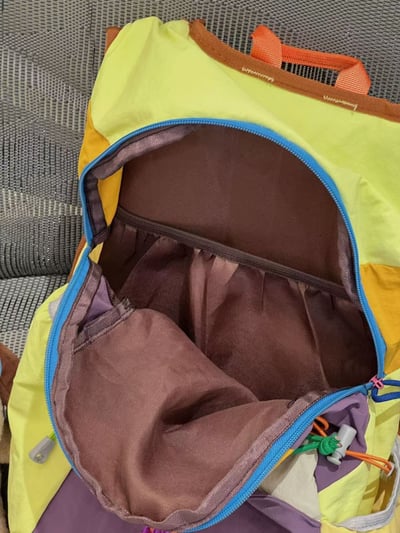 俏皮拼色防水登山包 輕量雙肩背包 旅行休閒大容量背包9