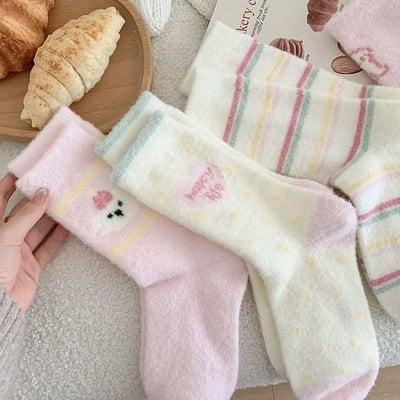 粉粉圖案冬季毛圈毛絨襪四雙組3
