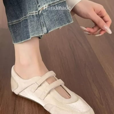 一穿就變溫柔的復古乳白色 芭蕾平底鞋3