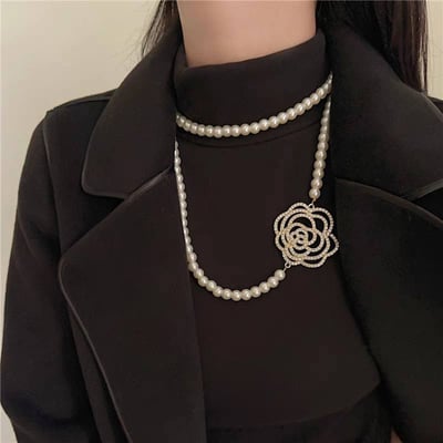 女王專屬  溫柔法式復古金屬鑲鑽玫瑰珍珠項鍊 加氣質珍珠山茶花耳環套組4