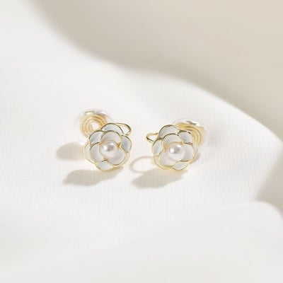 女王專屬  溫柔法式復古金屬鑲鑽玫瑰珍珠項鍊 加氣質珍珠山茶花耳環套組9