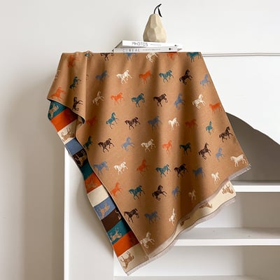 歐款雙面撞色馬兒 圖騰仿羊絨保暖圍巾3