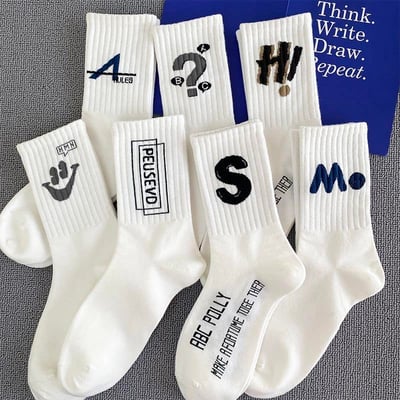 白色系8雙組中大男童字母兒童短襪2