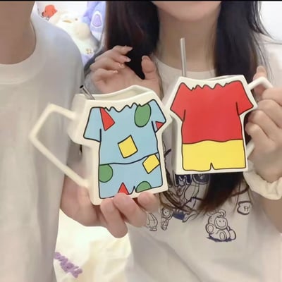 情侶專用蠟筆小新衣服水杯   睡衣款 現貨3