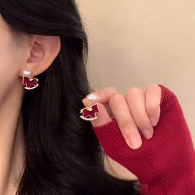 韓系紅色絲絨小馬珍珠耳環2