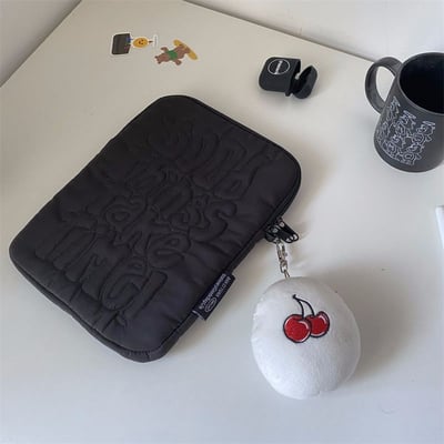 新款 EARP 中性風 刺繡字母MacBook/iPad 專用防震收納包10