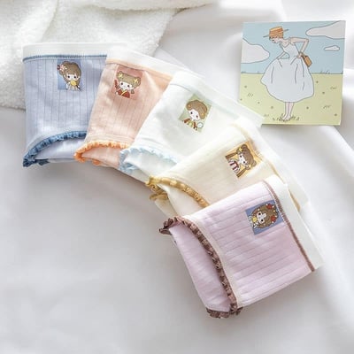 大頭貼舒適腰圍中大女童三角內褲組4