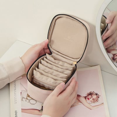 小巧卻很能裝 多層分袋旅行首飾收納包3