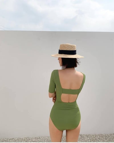 春季適合遮肚顯瘦連身泳裝8