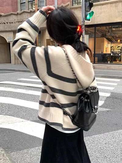 韓系條紋針織連帽上衣2
