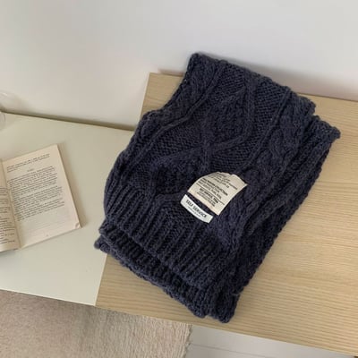 穿搭神器 韓系質感貼布標麻花羊毛圍巾7