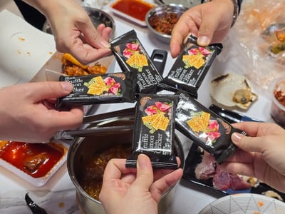 Black Truffle Jamon Soda Cracker 黑松露火腿蘇打餅乾1