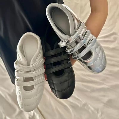 買一雙低調有存在感的 這種泡芙鞋  有大尺碼1