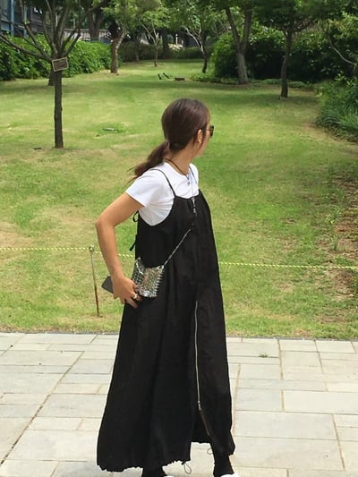 韓系chic設計感露背吊帶連衣裙8