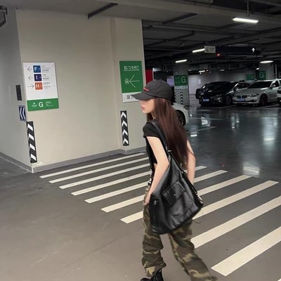 辣妹復古軟皮大容量托特包1