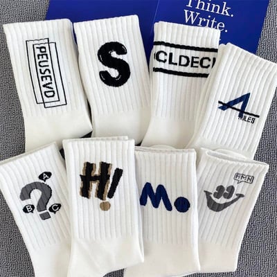白色系8雙組中大男童字母兒童短襪3