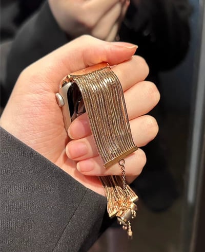 流蘇設計感金屬蘋果錶帶3