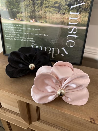 一秒盤髮 韓系光澤花瓣抓夾兩入1