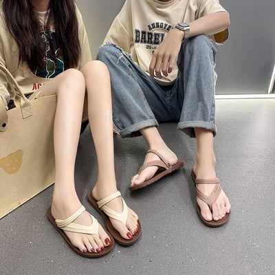 夏日百搭沙灘拖鞋 情侶款夾腳後帶涼鞋1