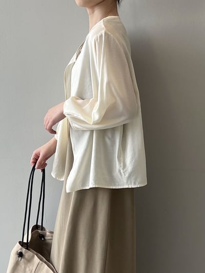 這件真的很容易被你天天拿來穿 七分袖隨性百搭一粒扣小罩衫5