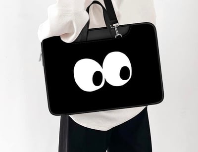 可愛大眼睛 純黑色可愛眼睛 多功能旅行電腦包1