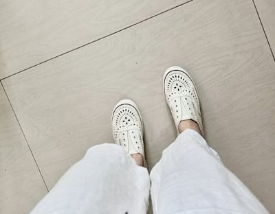 厚底顯瘦增高超好穿雕花小白鞋6