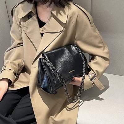 時尚質感百搭鏈條斜挎大容量包包   黑色現貨免運2