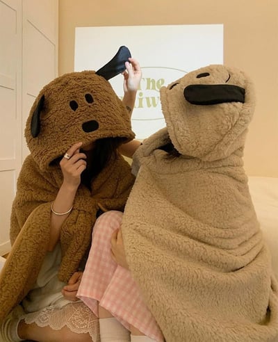 卡通小狗秋冬毛絨可愛斗篷3