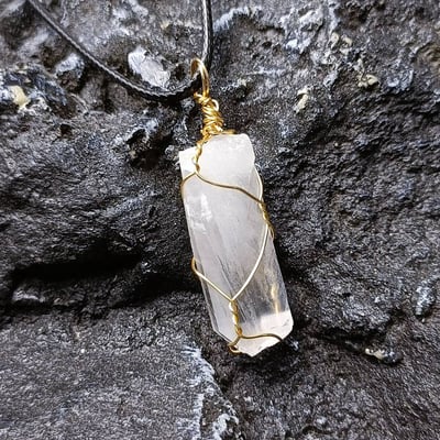 天然水晶玉石七彩石組合套裝  晶石手串粉晶六角柱吊墜多色禮盒組3