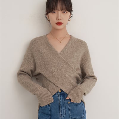 法式交叉V領顯瘦針織上衣1