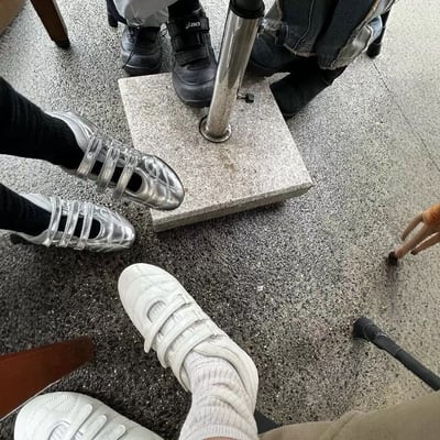 買一雙低調有存在感的 這種泡芙鞋  有大尺碼2