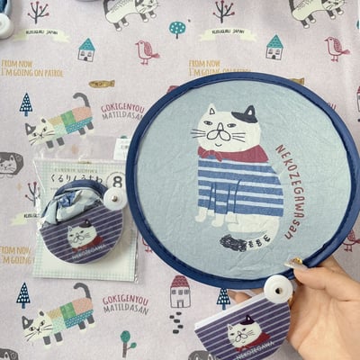 出門包包必備的小東西 一秒打開太方便   日系鬥牛犬系列折疊扇2