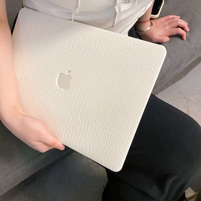 高級感白色鱷魚紋MacBook 專用保護殼3