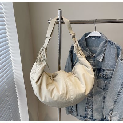 通勤休閒百搭 韓系風尼龍布流浪包 單肩斜挎包3