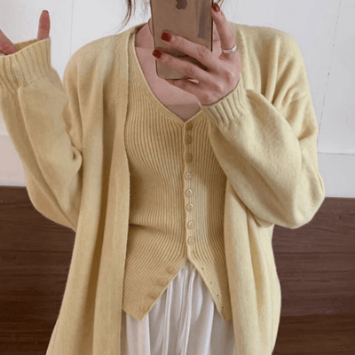 秋冬必備的軟萌穿搭 《溫柔軟糯兩件套》 韓系針織開衫＋排扣背心套裝8