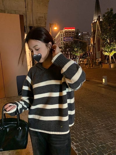 韓系條紋針織連帽上衣9