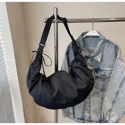 通勤休閒百搭 韓系風尼龍布流浪包 單肩斜挎包4