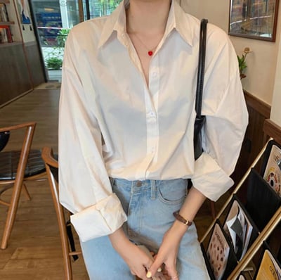 韓風極簡主義 小心機露背褶皺長袖襯衫3