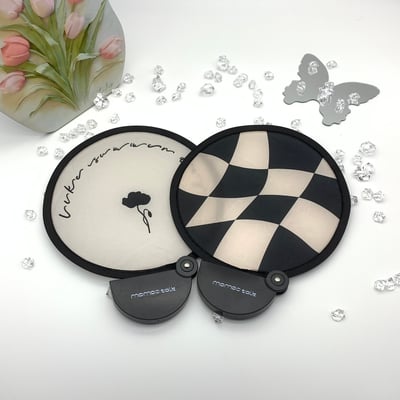 出門包包必備的小東西 一秒打開太方便   黑白系列折疊扇1